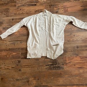 Aritzia(talula) cardigan. Worn a couple times.